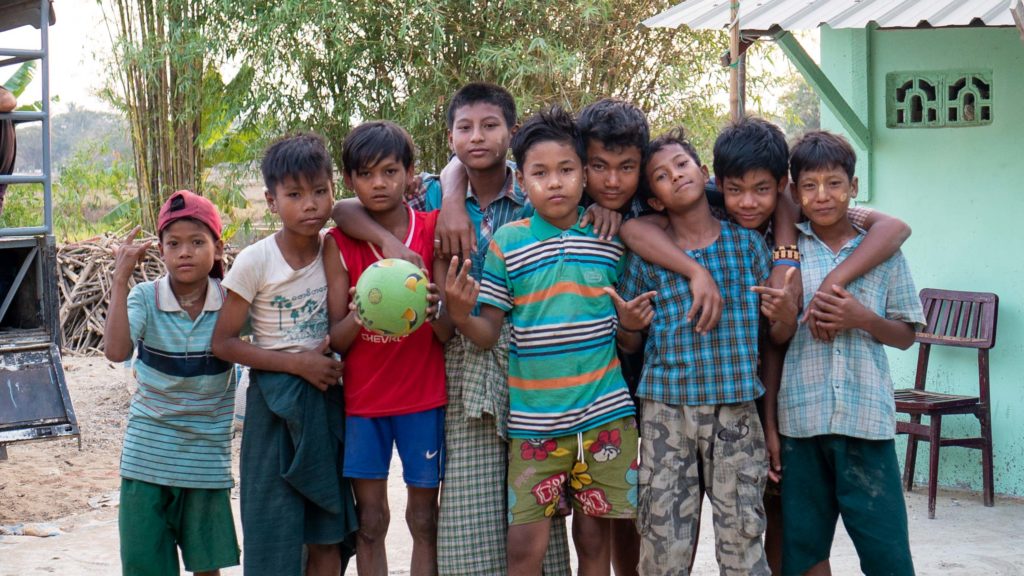 Local children in the village where the Theinngu meditation retreat was held.